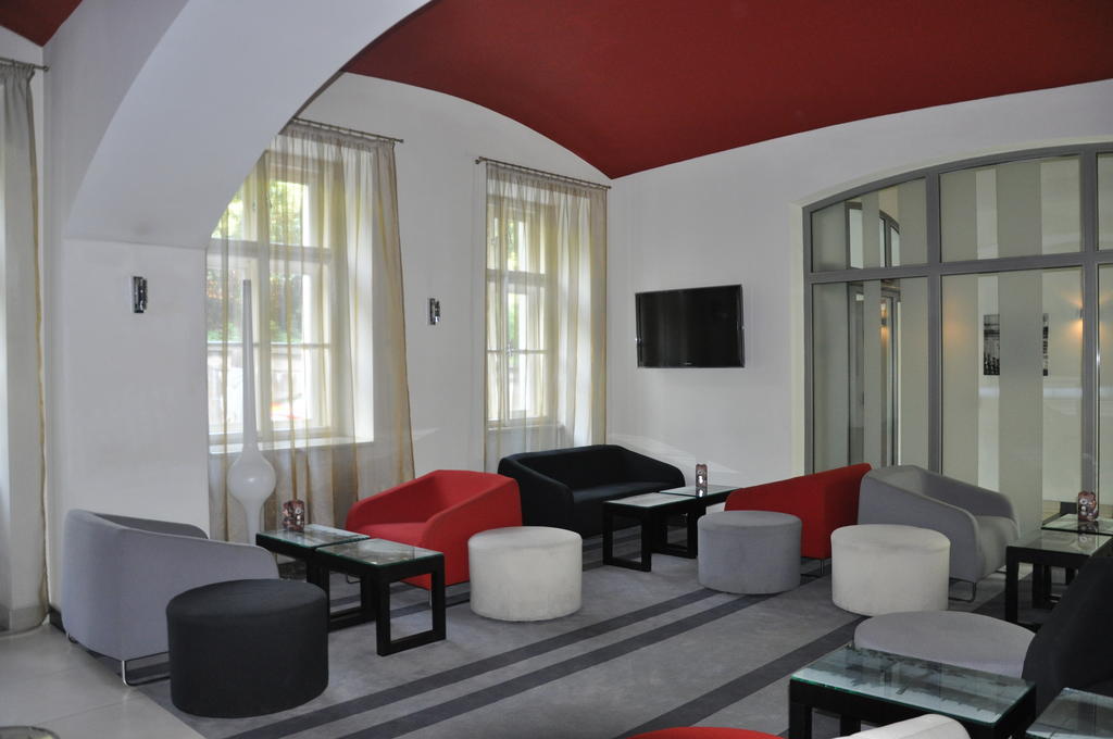 Red&Blue Design Hotel Praga Exterior foto